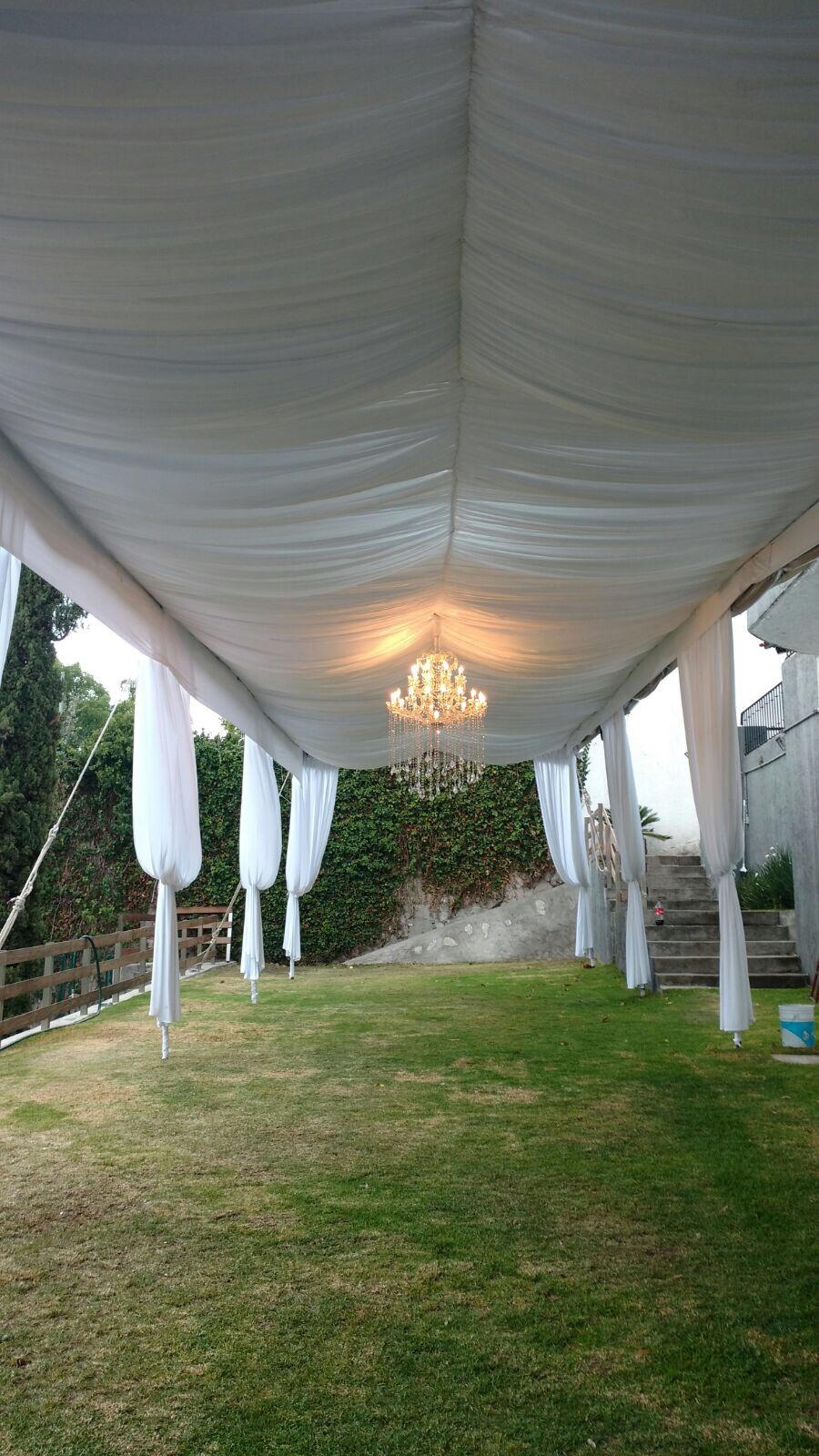 White Chandelier Set - Imagen 2